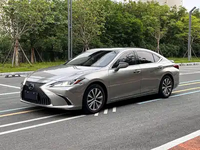 Lexus ES 2019