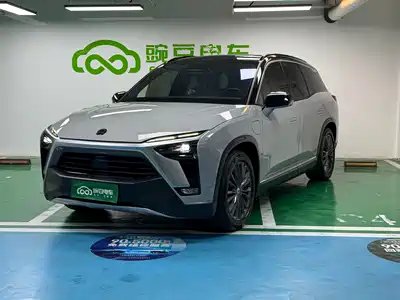NIO ES8 2021