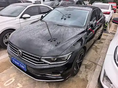 Volkswagen Magotan 2025