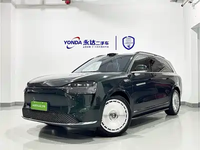 AITO Wenjie M9 2023