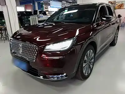 Lincoln Adventurer 2022