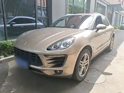 Porsche Macan 2014