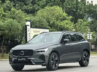 Volvo XC60 2025