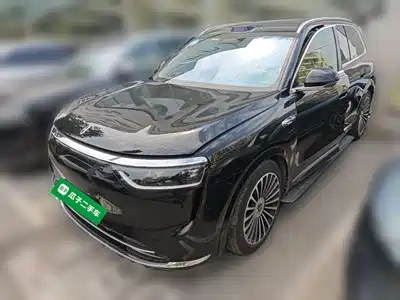 AITO Wenjie M8 2025
