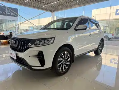 Geely Emgrand X6 2021