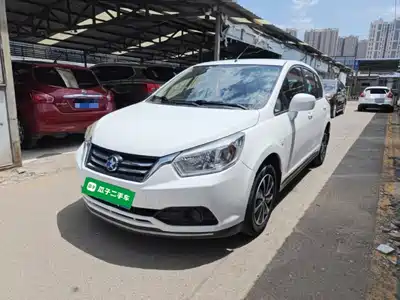 Venucia R50 2017