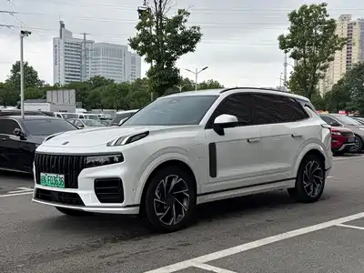 Lynk & Co 09 EM-P 2021