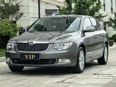 Škoda Superb 2011
