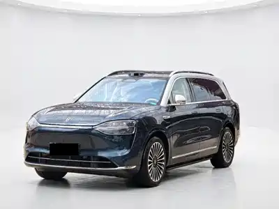 AITO Wenjie M9 2025