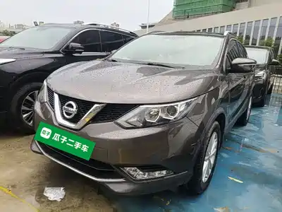 Nissan Qashqai 2015