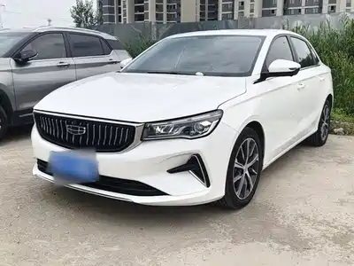Geely Emgrand 2021