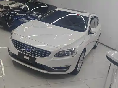 Volvo V60 2015