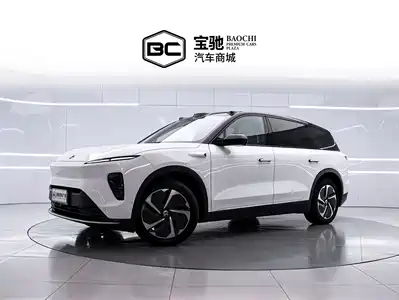 NIO ES8 2025