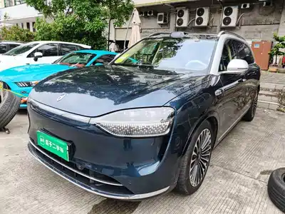 AITO Wenjie M9 2025