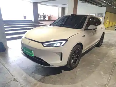 AITO Wenjie M5 2025