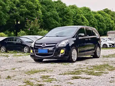 Mazda 8 2012