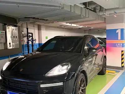Porsche Cayenne 2022