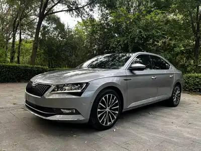 Škoda Superb 2015