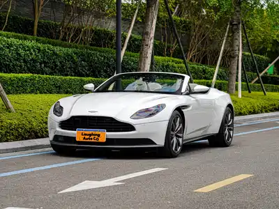 Aston Martin DB11 2020