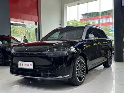AITO Wenjie M9 2023