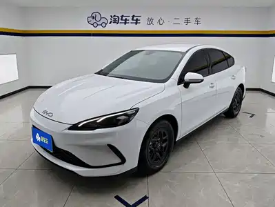 BYD Seal 05 DM-i 2025