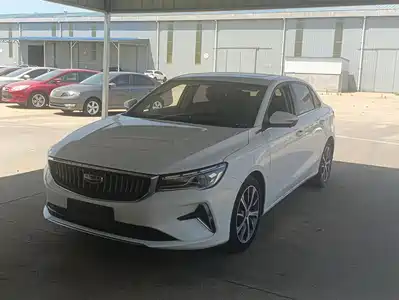 Geely Emgrand 2021