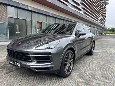 Porsche Cayenne 2021