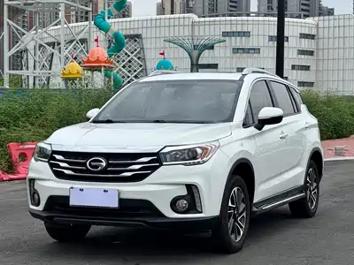 GAC Trumpchi GS4 2015
