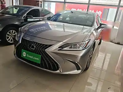 Lexus ES 2024
