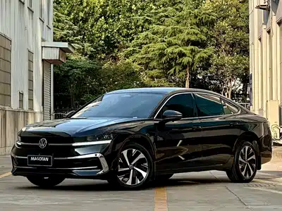 Volkswagen Magotan 2025