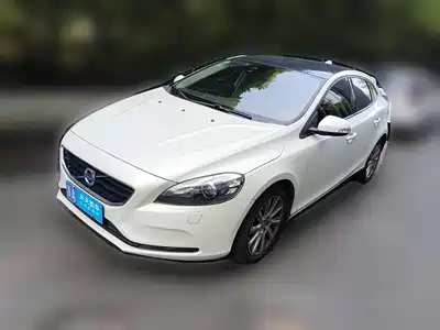 Volvo V40 2015