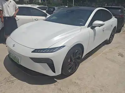 Dongfeng Yipai eπ007 2024