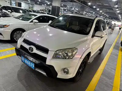 Toyota RAV4 Rongfang 2011