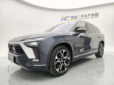 NIO ES8 2023