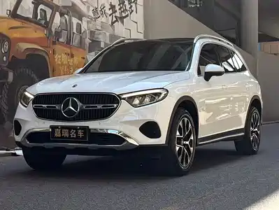 Mercedes-Benz GLC 2023