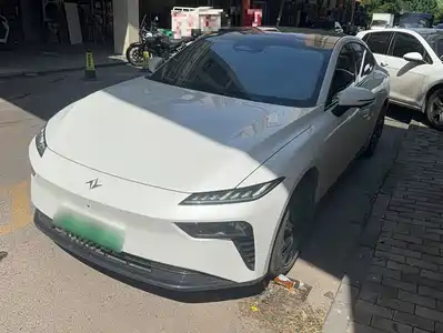 Dongfeng Yipai eπ007 2024