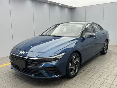 Hyundai Elantra 2024