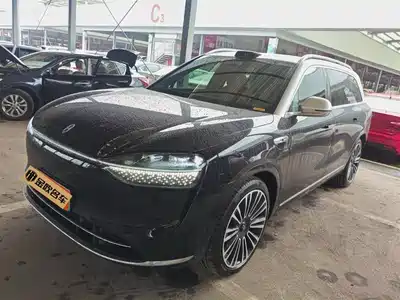 AITO Wenjie M9 2023