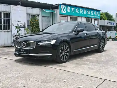 Volvo S90 2023