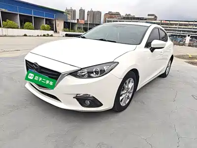 Mazda Mazda3 Axela 2015