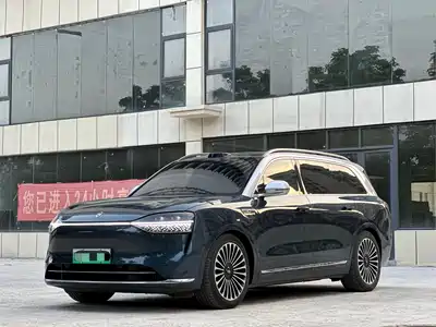 AITO Wenjie M9 2023
