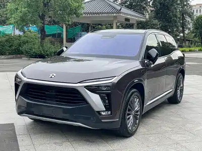 NIO ES8 2021