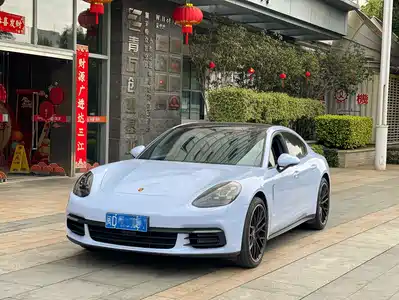 Porsche Panamera 2021