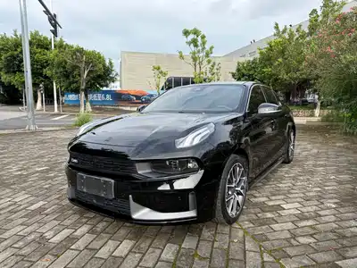 Lynk & Co 03 2020