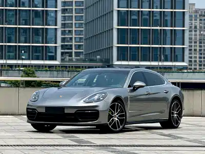 Porsche Panamera 2022