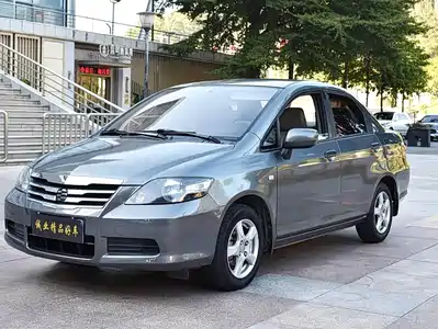 Everus S1 2012