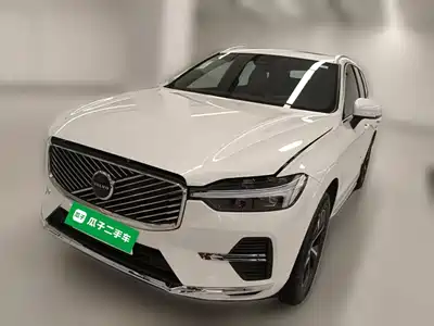Volvo XC60 2025