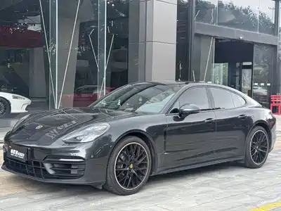 Porsche Panamera 2022