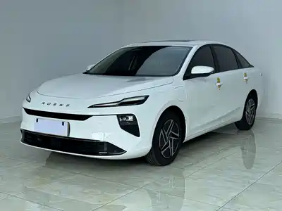 Roewe D6 2025