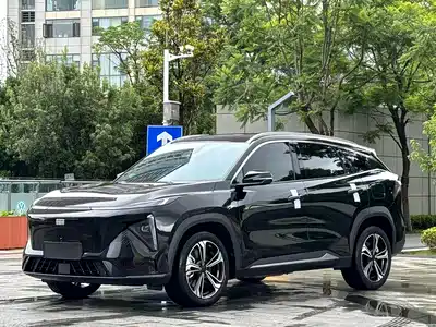 Geely Galaxy L7 2023